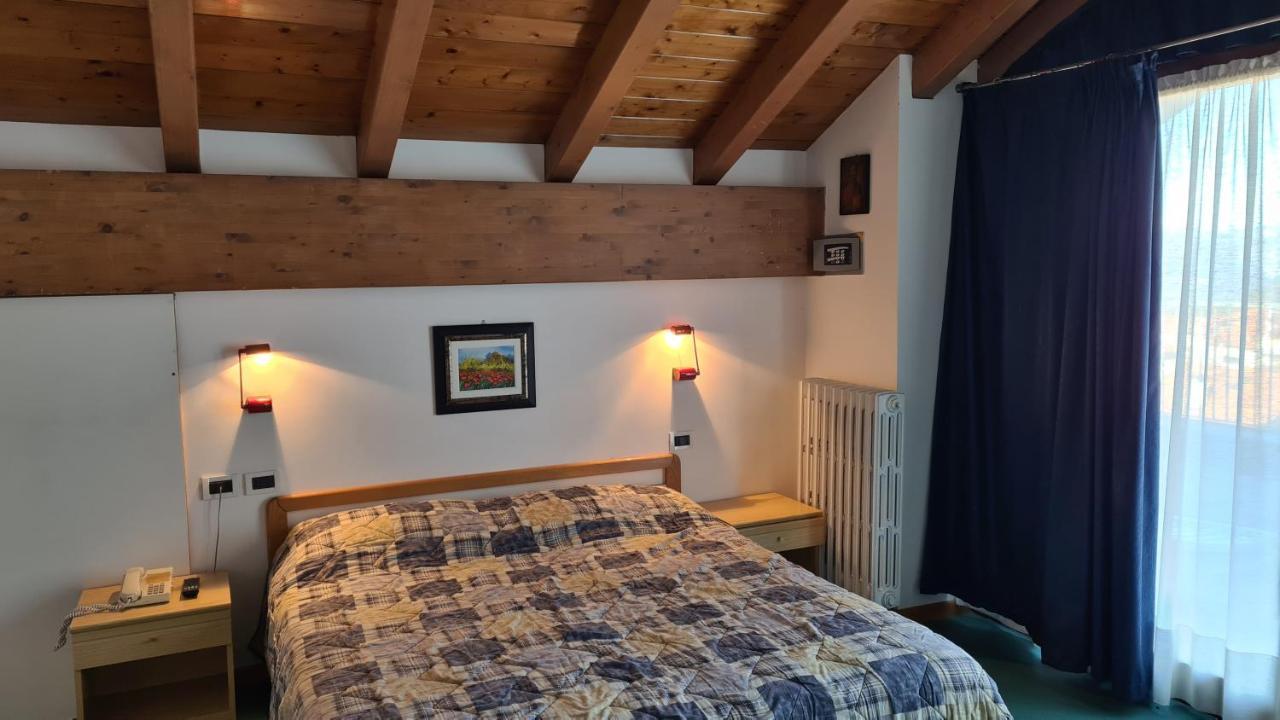Hotel Martinella Folgaria Bagian luar foto