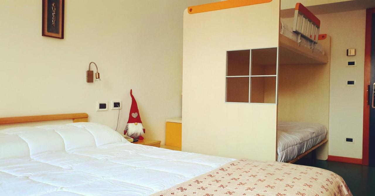 Hotel Martinella Folgaria Bagian luar foto