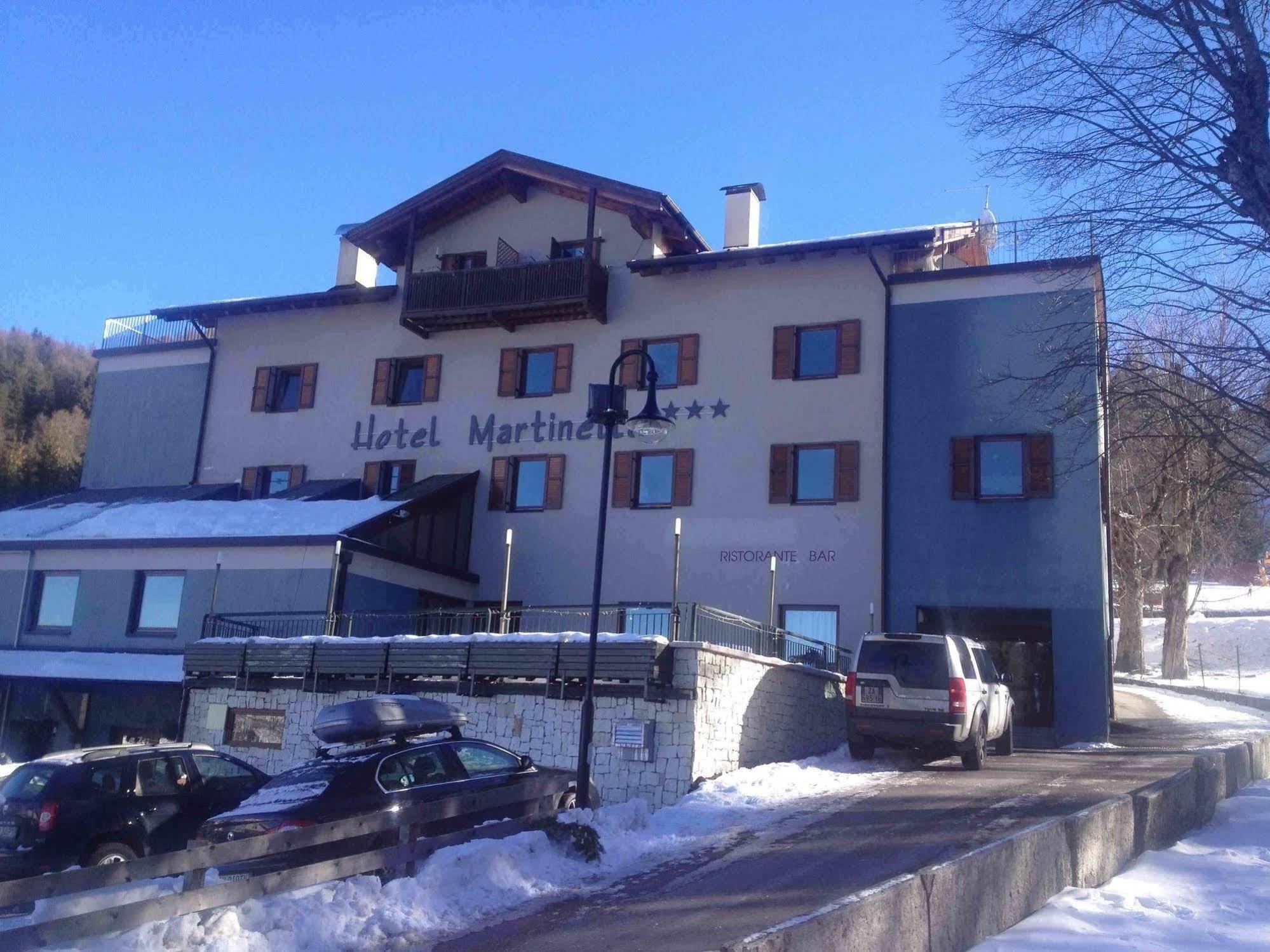 Hotel Martinella Folgaria Bagian luar foto